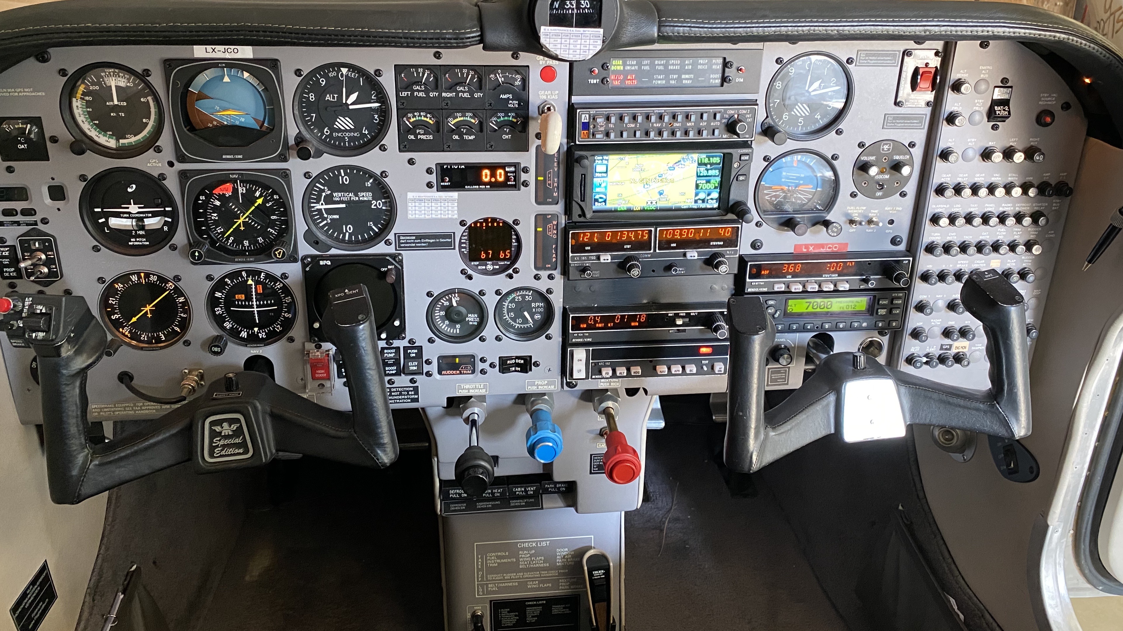 1995 Mooney M2OR Ovation, photo 2